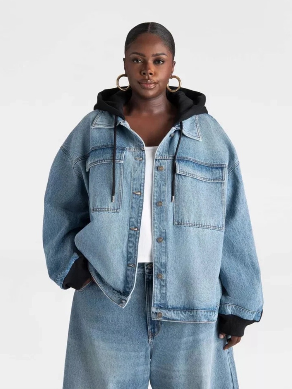 NWT KBB by KAHLANA Women's 'The Denim and Fleece Hoodie' - Medium
Wash 2X